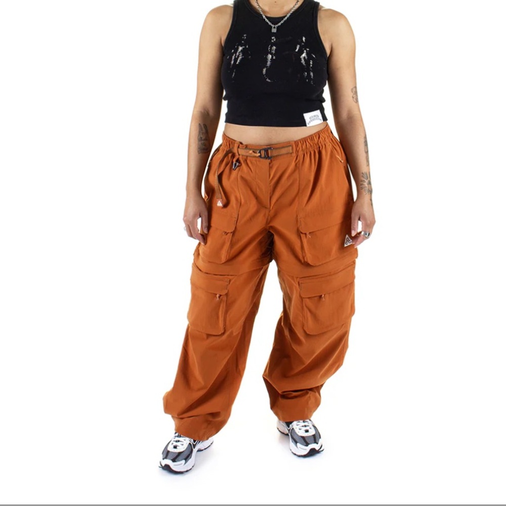 Nike [XS] ACG Women’s UV-Resistant “Smith Summit”Zip-Off 2-in-1 Pants HV6391-246